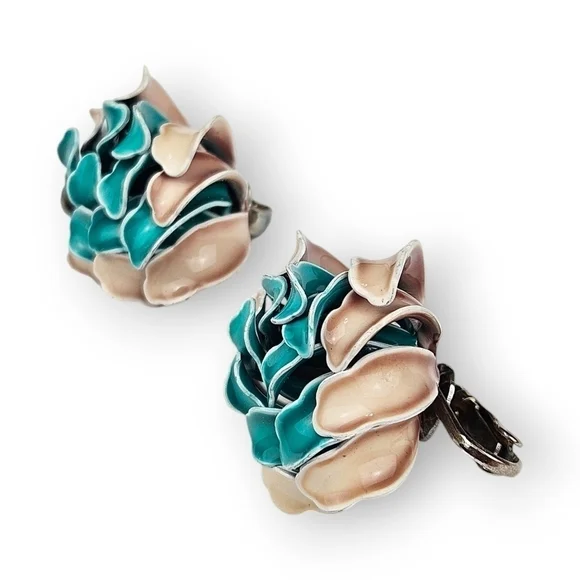 Vintage Flower Earrings Blue Peach Enamel Swirled Petals Clip On Dimensional ~1" - Picture 3 of 7
